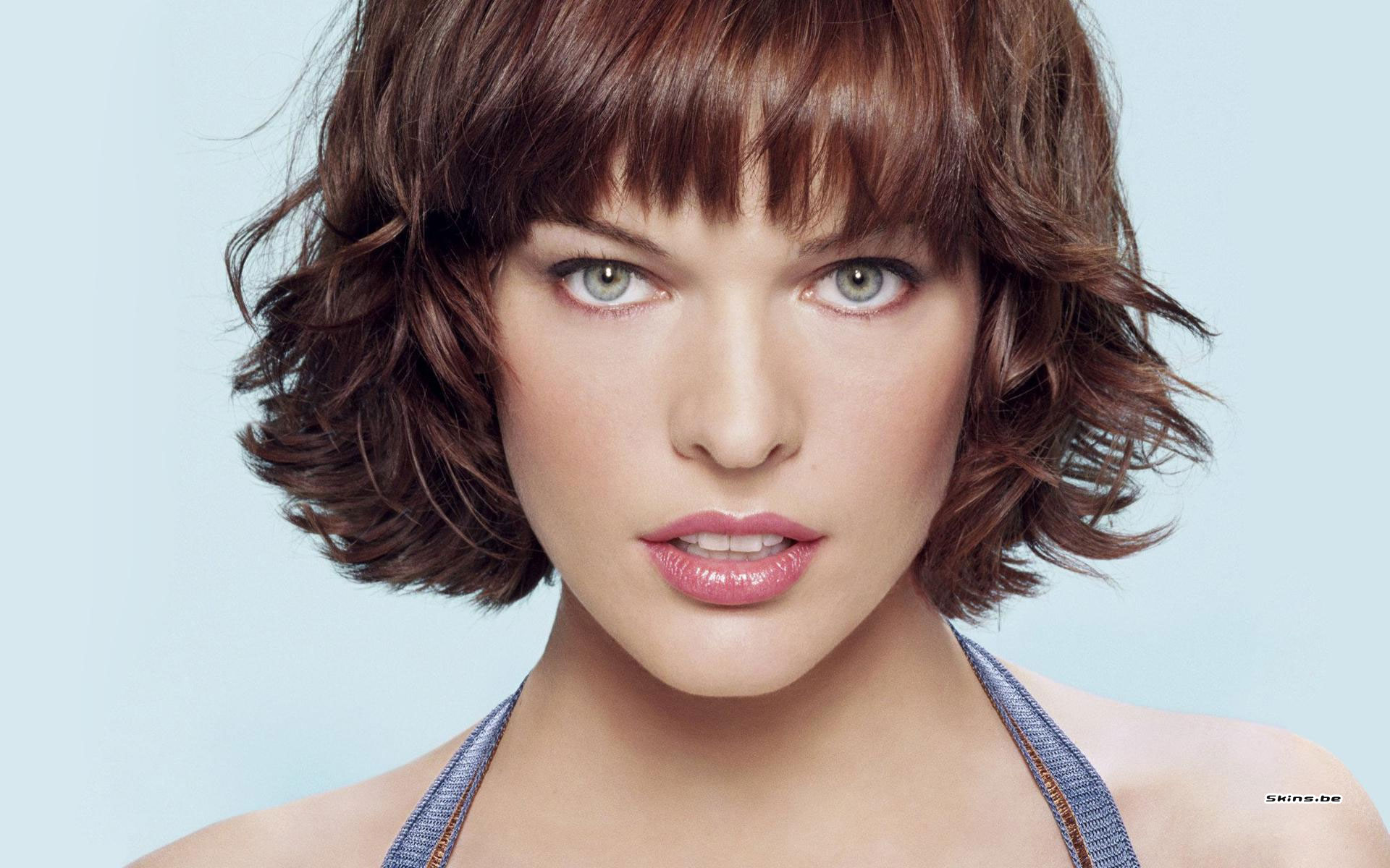 Download Celebrity Milla Jovovich HD Wallpaper