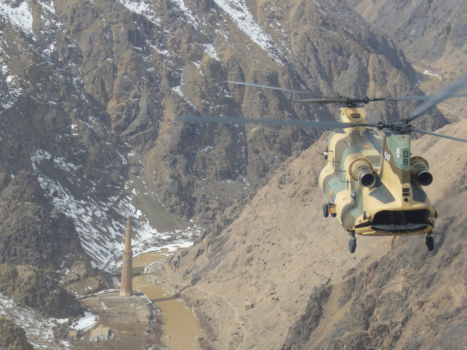 Download Military Boeing CH-47 Chinook HD Wallpaper