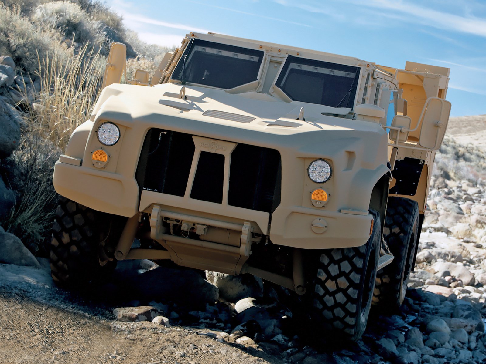 Download Military Oshkosh L-ATV Wallpaper