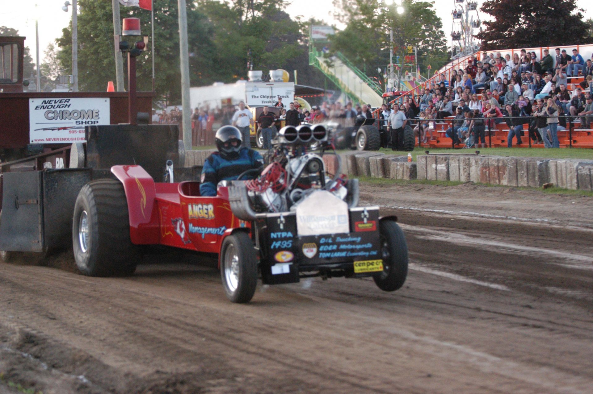 Download Tractor Vehicle Pulling Tractor HD Wallpaper