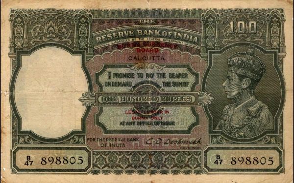 A 4K Ultra HD desktop wallpaper featuring a man-made vintage Indian Rupee note from the Reserve Bank of India with intricate designs and historical significance.