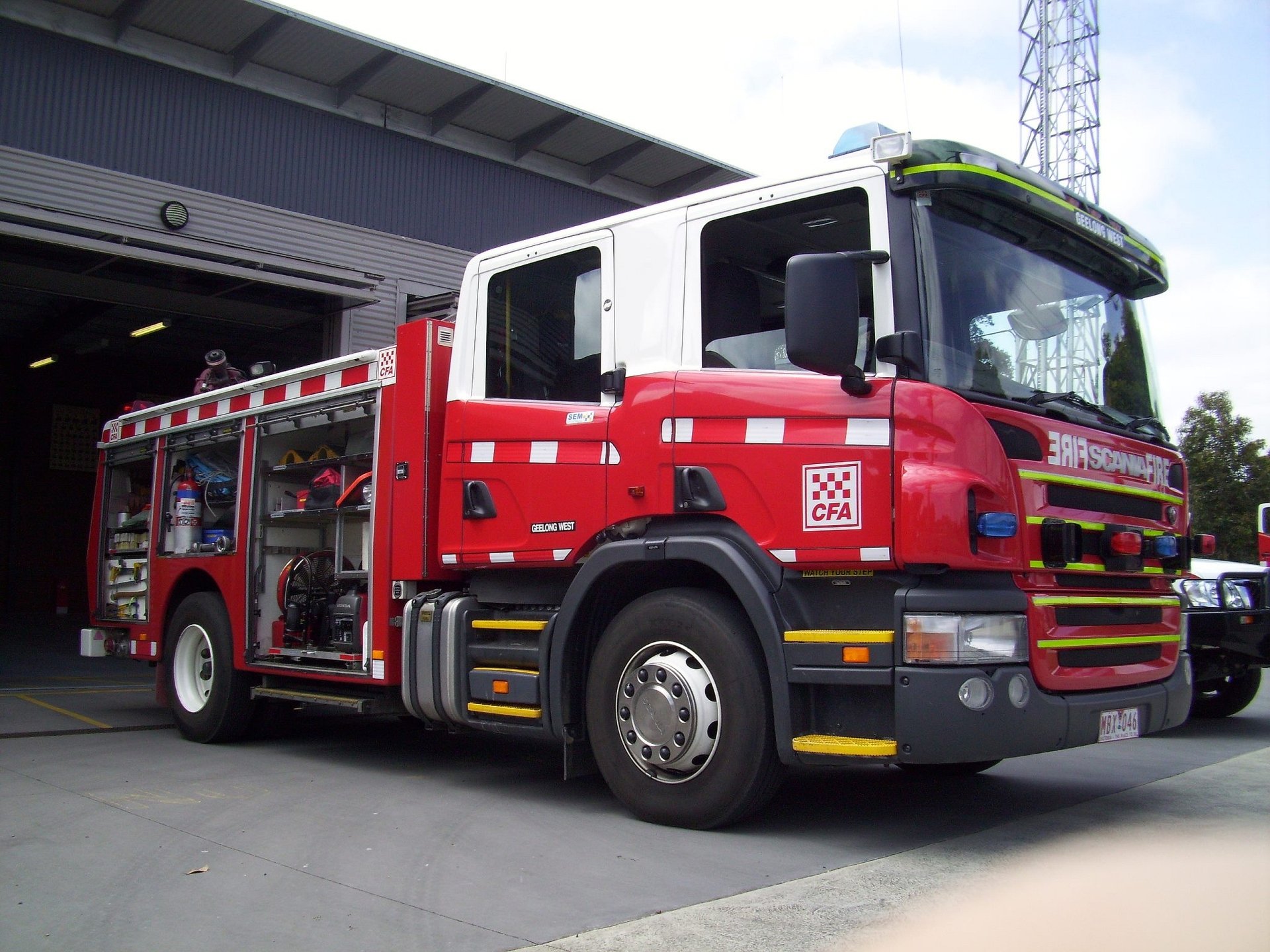 Download Vehicle Scania Fire Truck HD Wallpaper