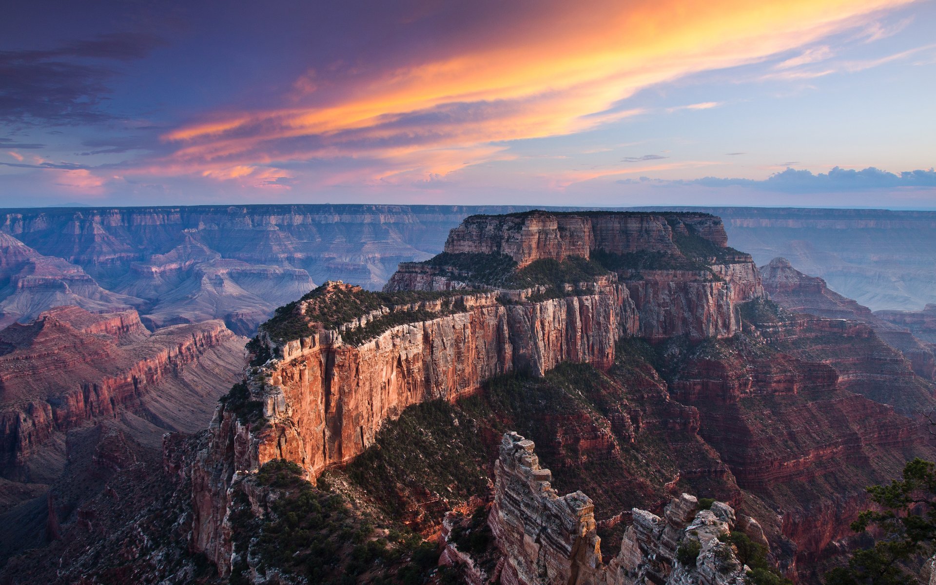 Stunning 4K Ultra HD Wallpaper of the Grand Canyon Stunning 4K Ultra HD Wallpaper of the Grand Canyon