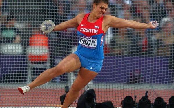 discus discus throw Sports HD Desktop Wallpaper | Background Image