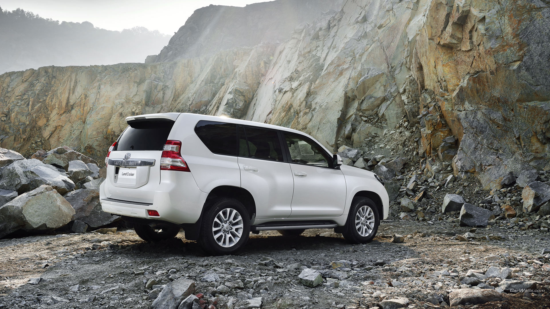 Vehicles 2014 Toyota Land Cruiser HD Wallpaper | Background Image