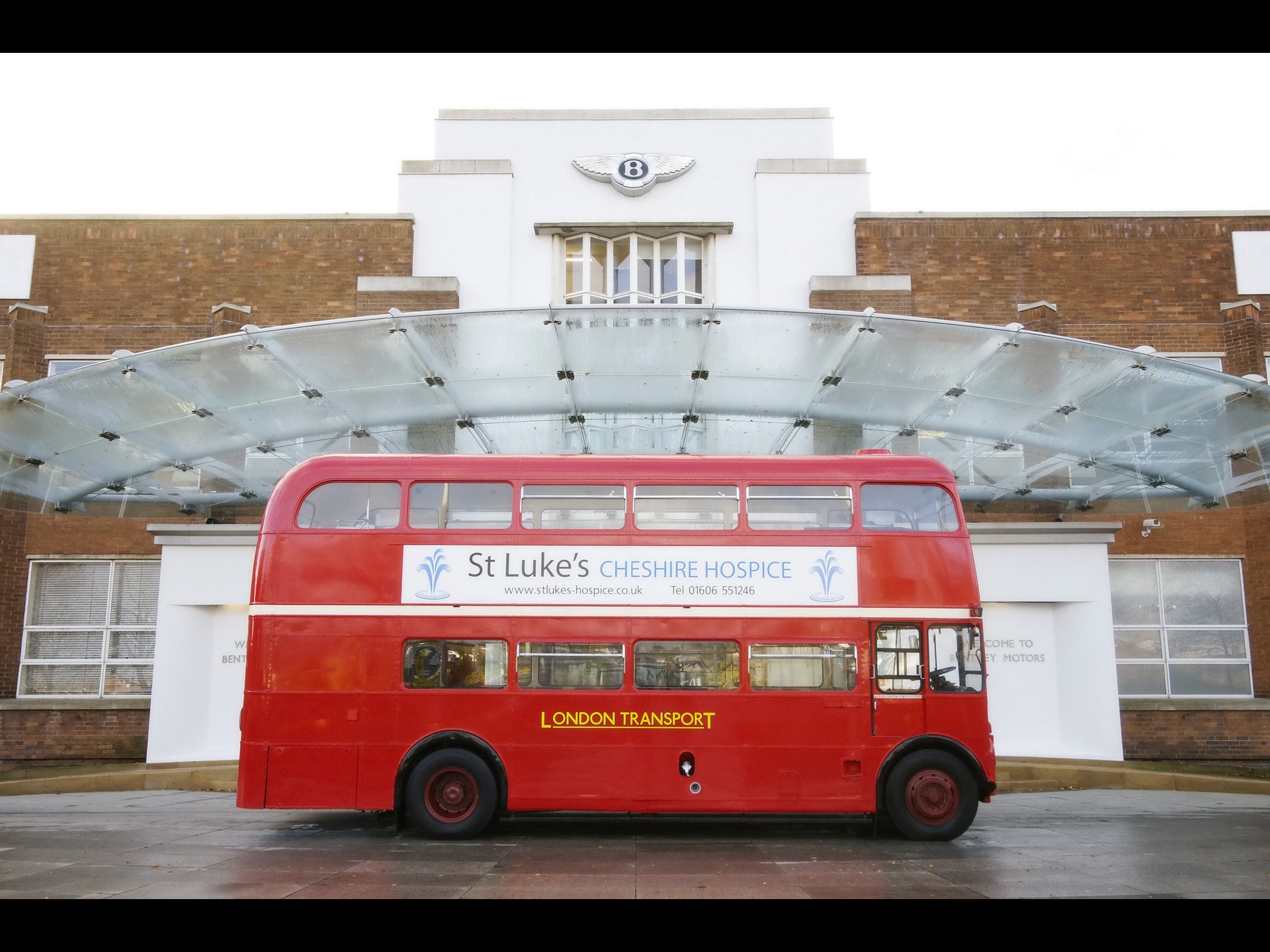 Download Vehicle Bus HD Wallpaper