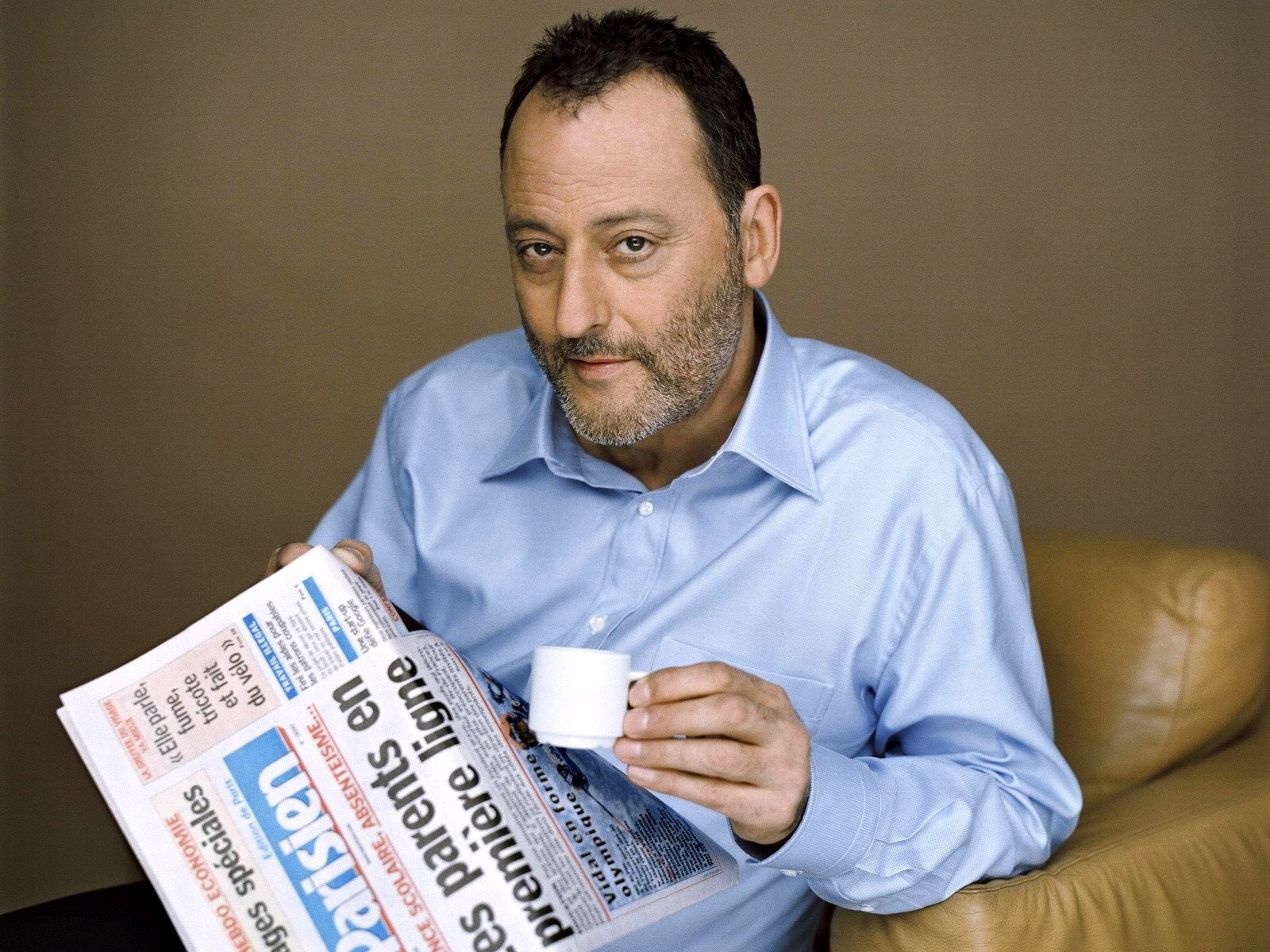 Download Celebrity Jean Reno Wallpaper