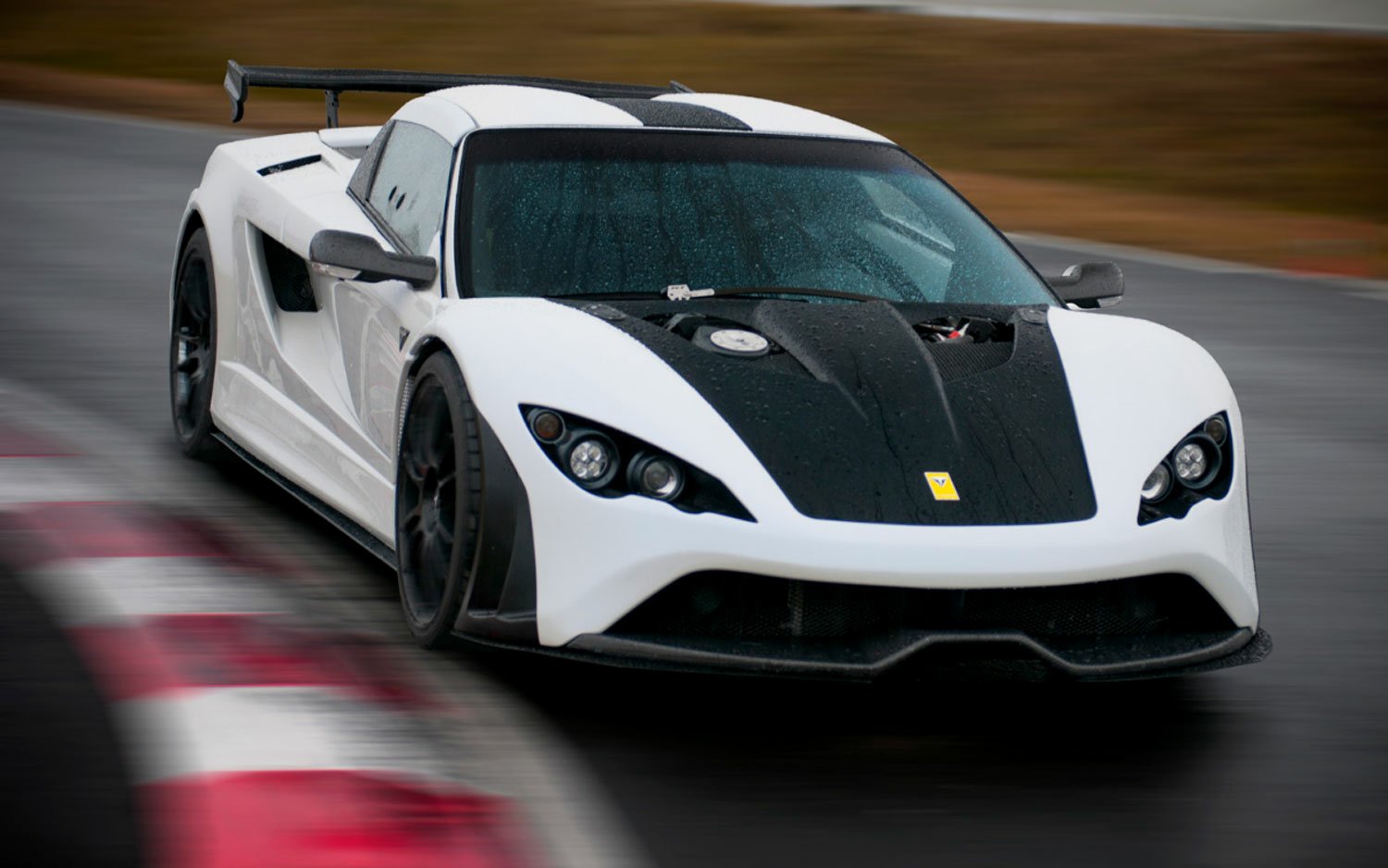 Download Vehicle Tushek Renovatio T500 Wallpaper