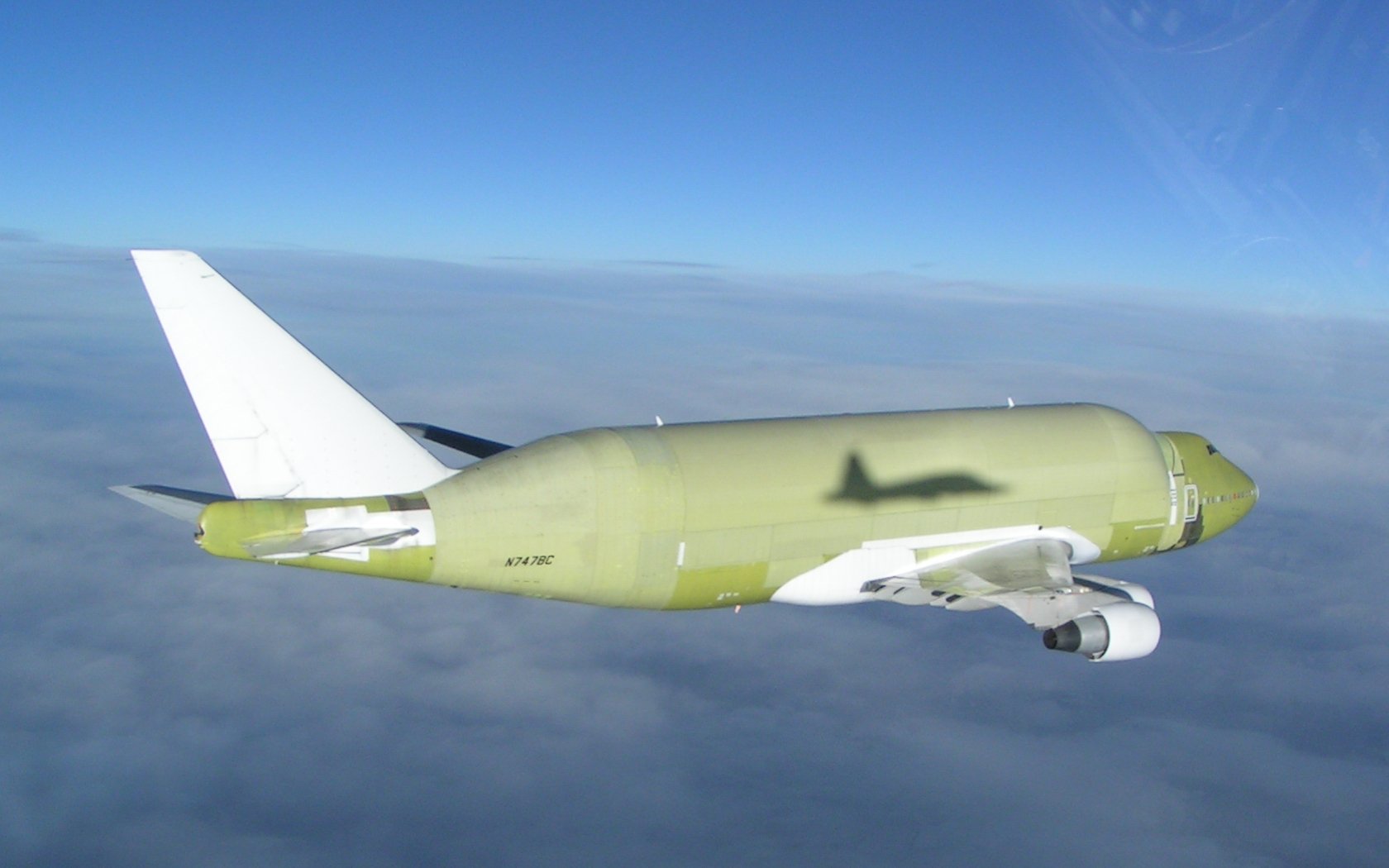 Download Dreamlifter Boeing Airplane Vehicle Boeing 747 Dreamlifter Wallpaper