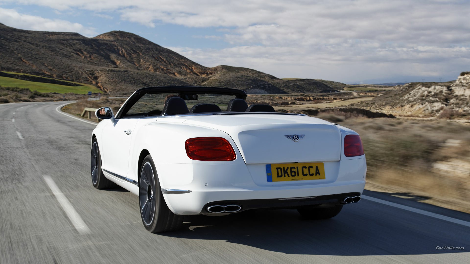 Download Vehicle Bentley Continental GT HD Wallpaper
