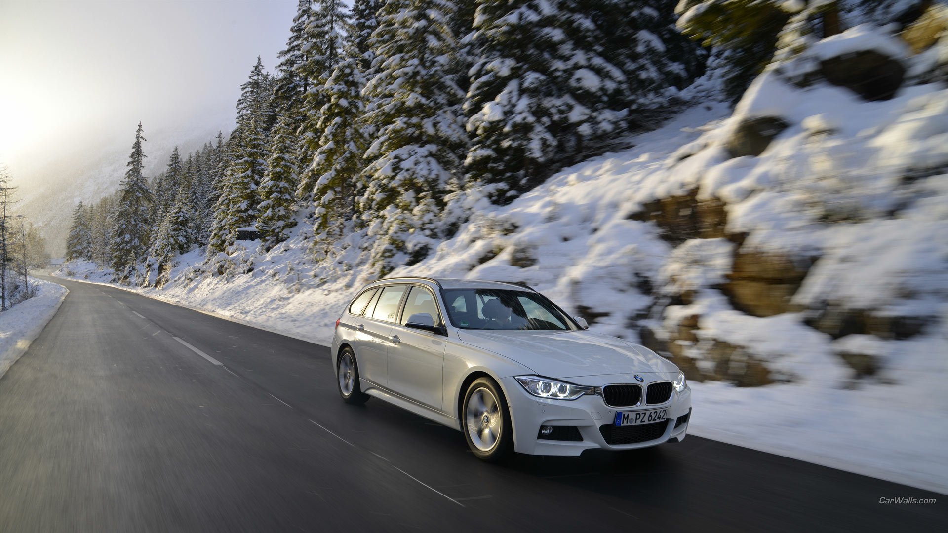 Download Vehicle 2013 BMW 320d HD Wallpaper