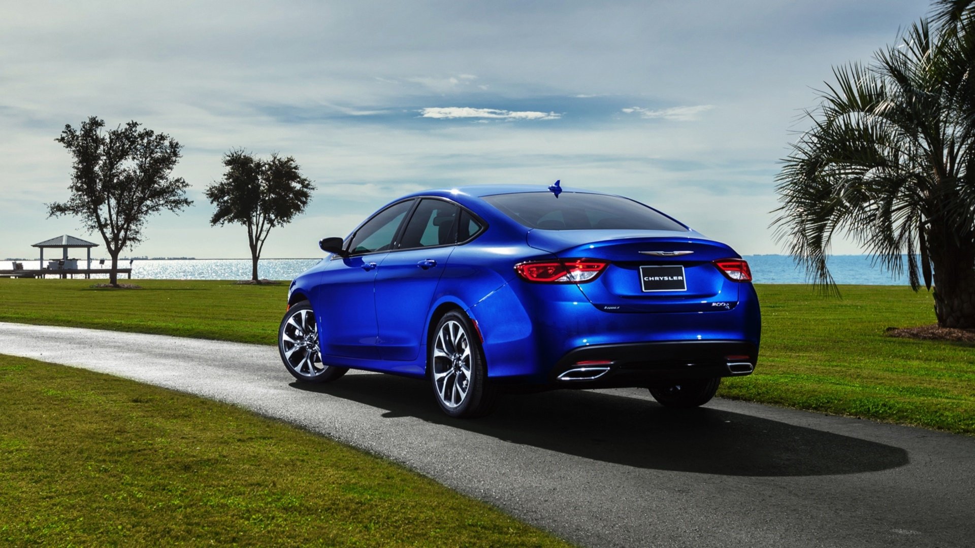 Download Vehicle Chrysler 200 HD Wallpaper