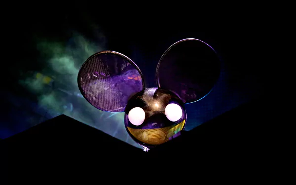 4K Ultra HD desktop wallpaper featuring Deadmau5's iconic mau5head glowing at a concert against a dark, smoky background.