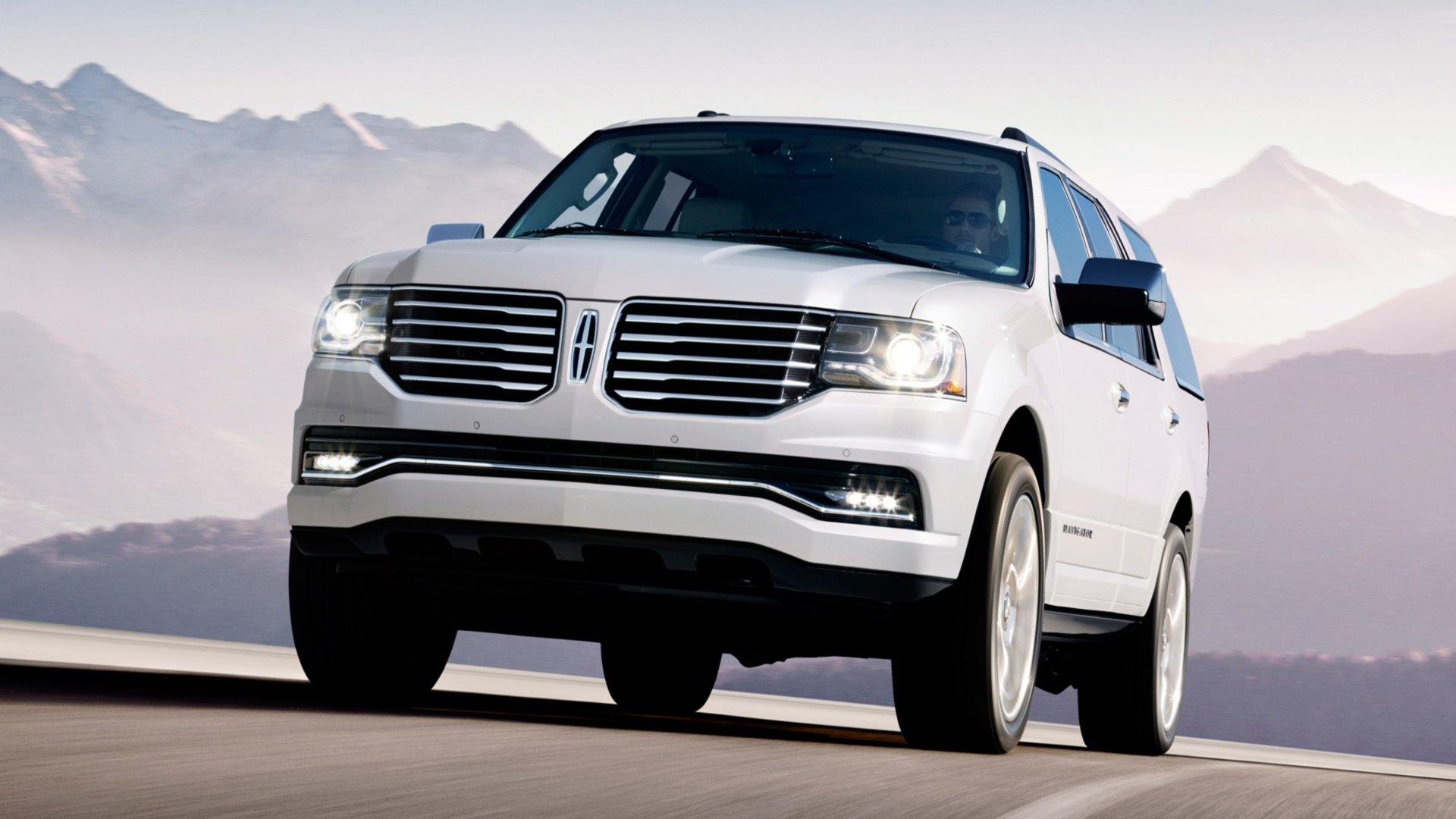 Download Vehicle Lincoln Navigator HD Wallpaper