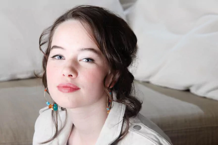 Celebrity Anna Popplewell HD Desktop Wallpaper | Background Image