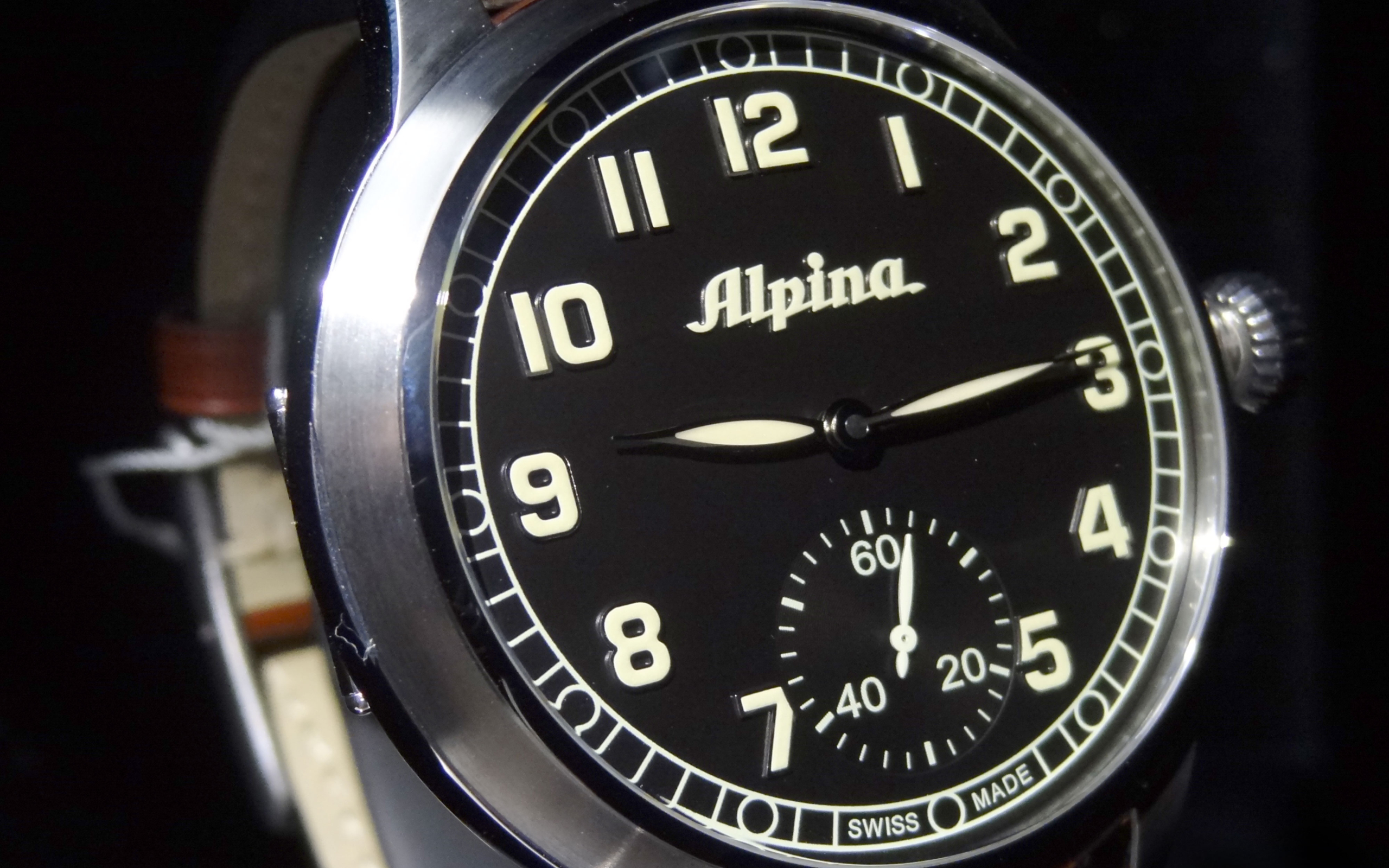 Man Made Watch HD Wallpaper | Background Image