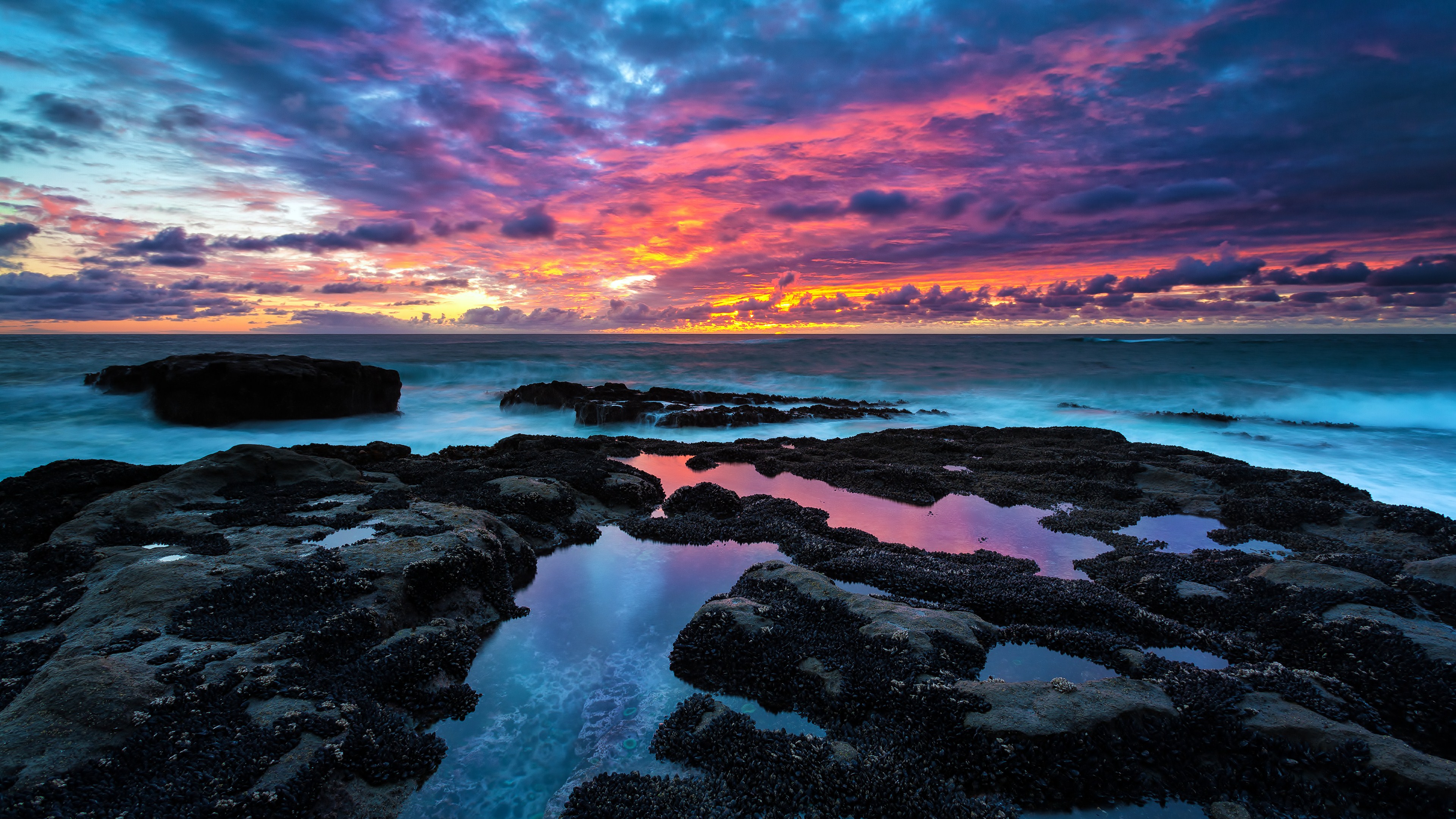 4K Desktop Wallpaper - stunning beach sunset scene