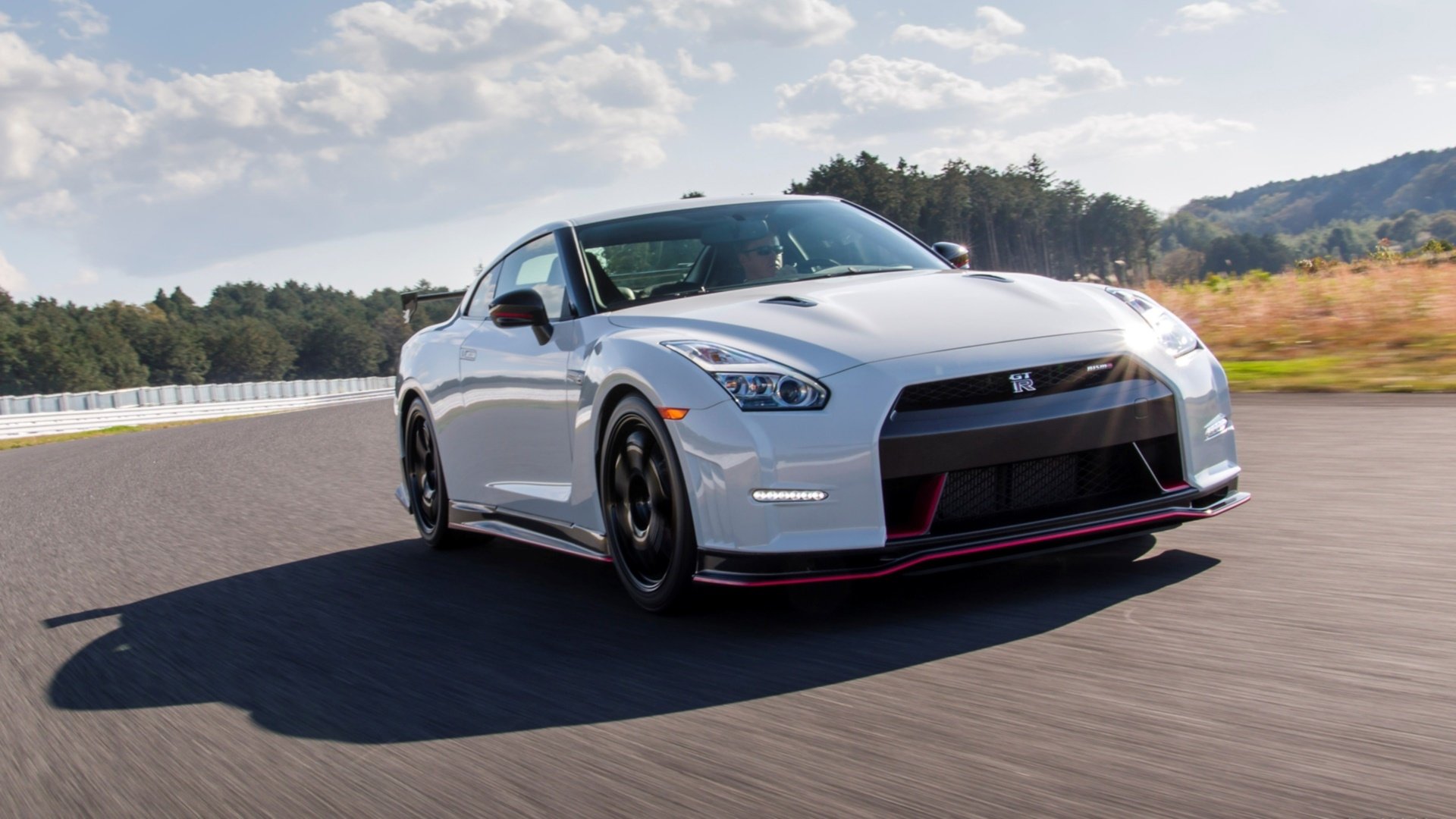 Download Vehicle Nissan Gt-r Nismo Hd Wallpaper