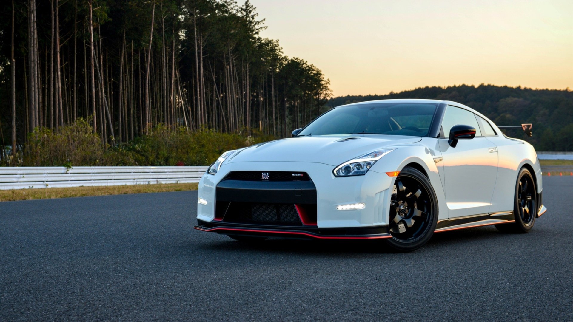 Nissan Gt R Nismo 高清壁纸 桌面背景