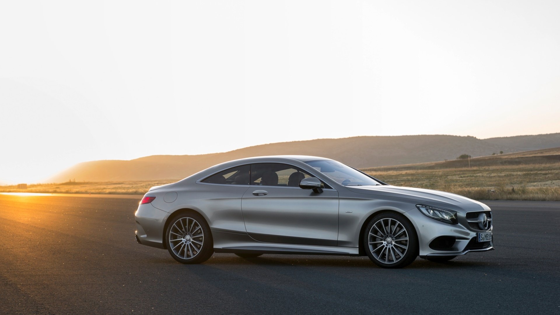 Download Mercedes-Benz Mercedes-Benz S-Class Vehicle Mercedes-Benz S-Class Coupe HD Wallpaper