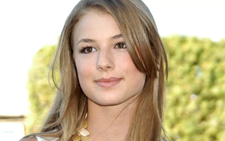 Canadian actress Celebrity Emily Vancamp HD Desktop Wallpaper | Background Image