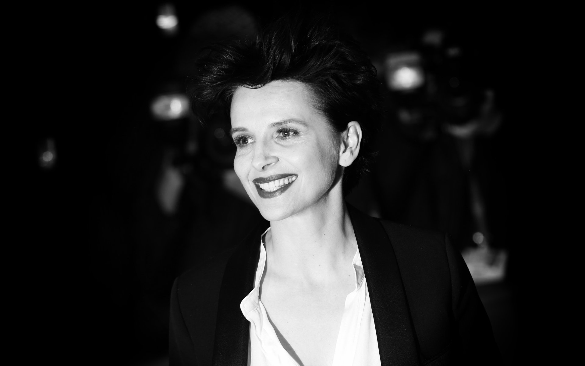 Download French Actress Celebrity Juliette Binoche 4k Ultra HD Wallpaper