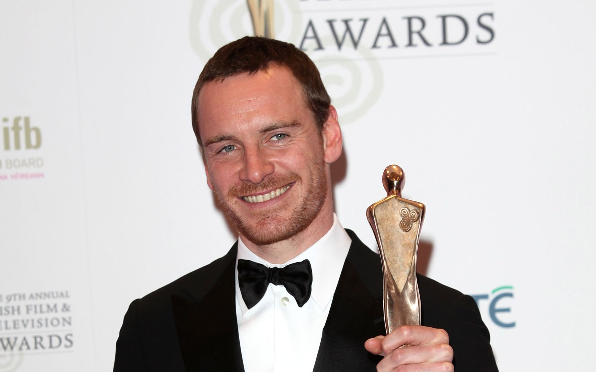 Michael Fassbender Hd Wallpaper Background Image 2560x1600 Id 