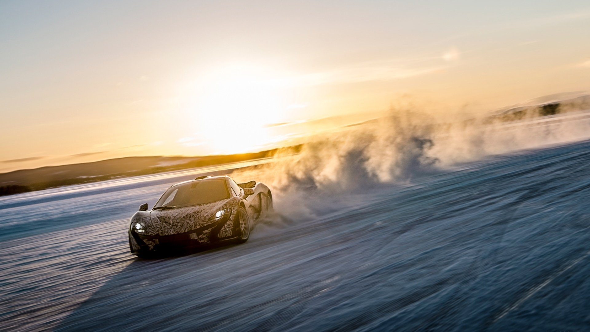 Download Vehicle McLaren P1 HD Wallpaper