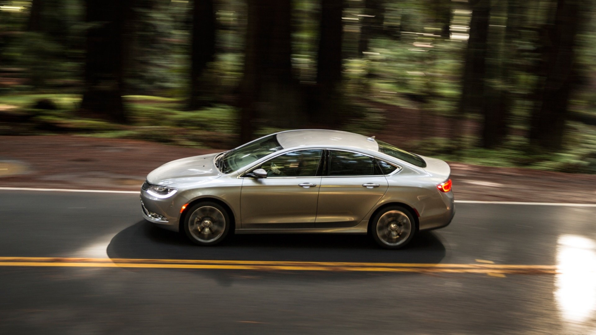 Download Vehicle Chrysler 200 HD Wallpaper