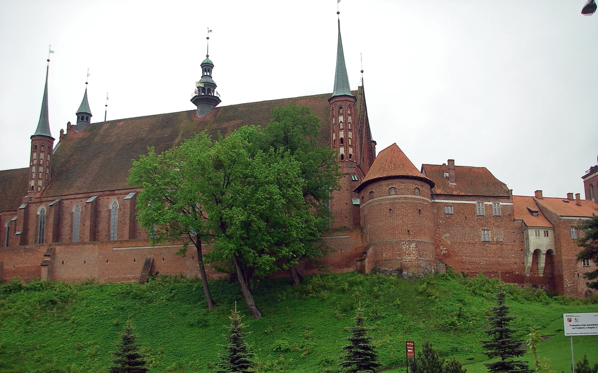 Download Religious Frombork Cathedral HD Wallpaper