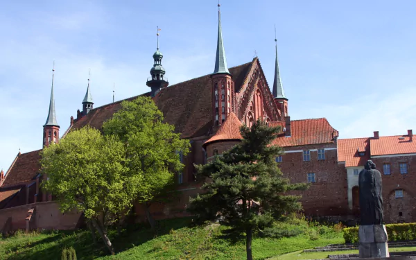 religious Frombork Cathedral HD Desktop Wallpaper | Background Image