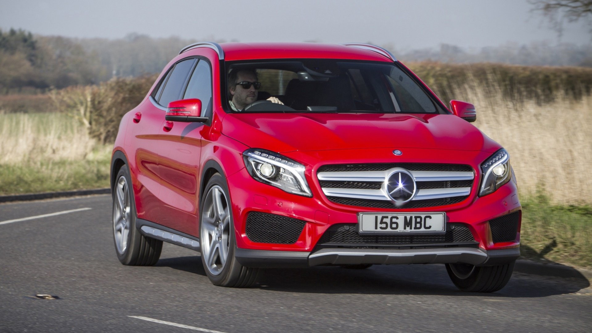 Download Vehicle Mercedes-Benz GLA-Class HD Wallpaper