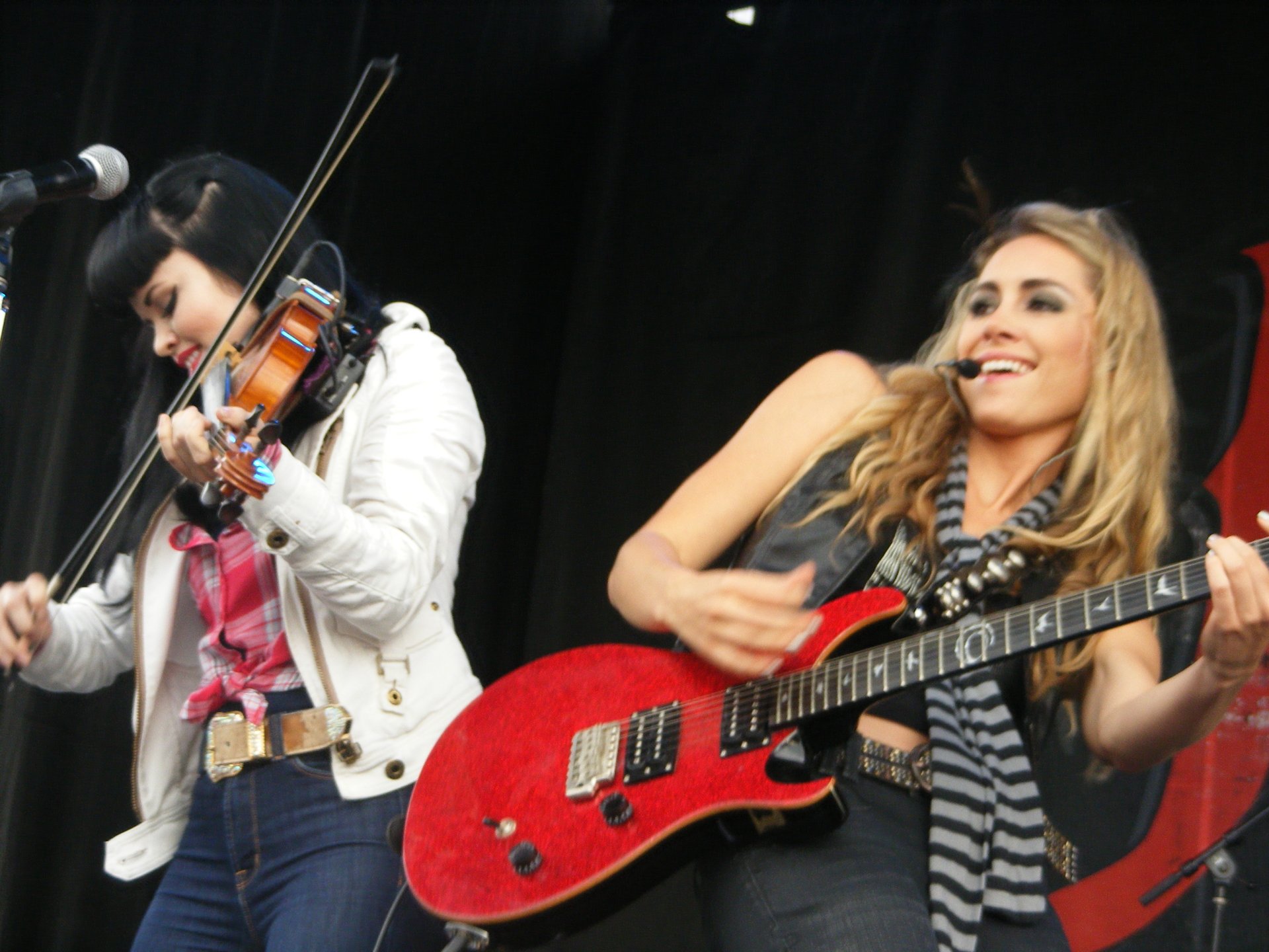 Download Music The JaneDear Girls HD Wallpaper