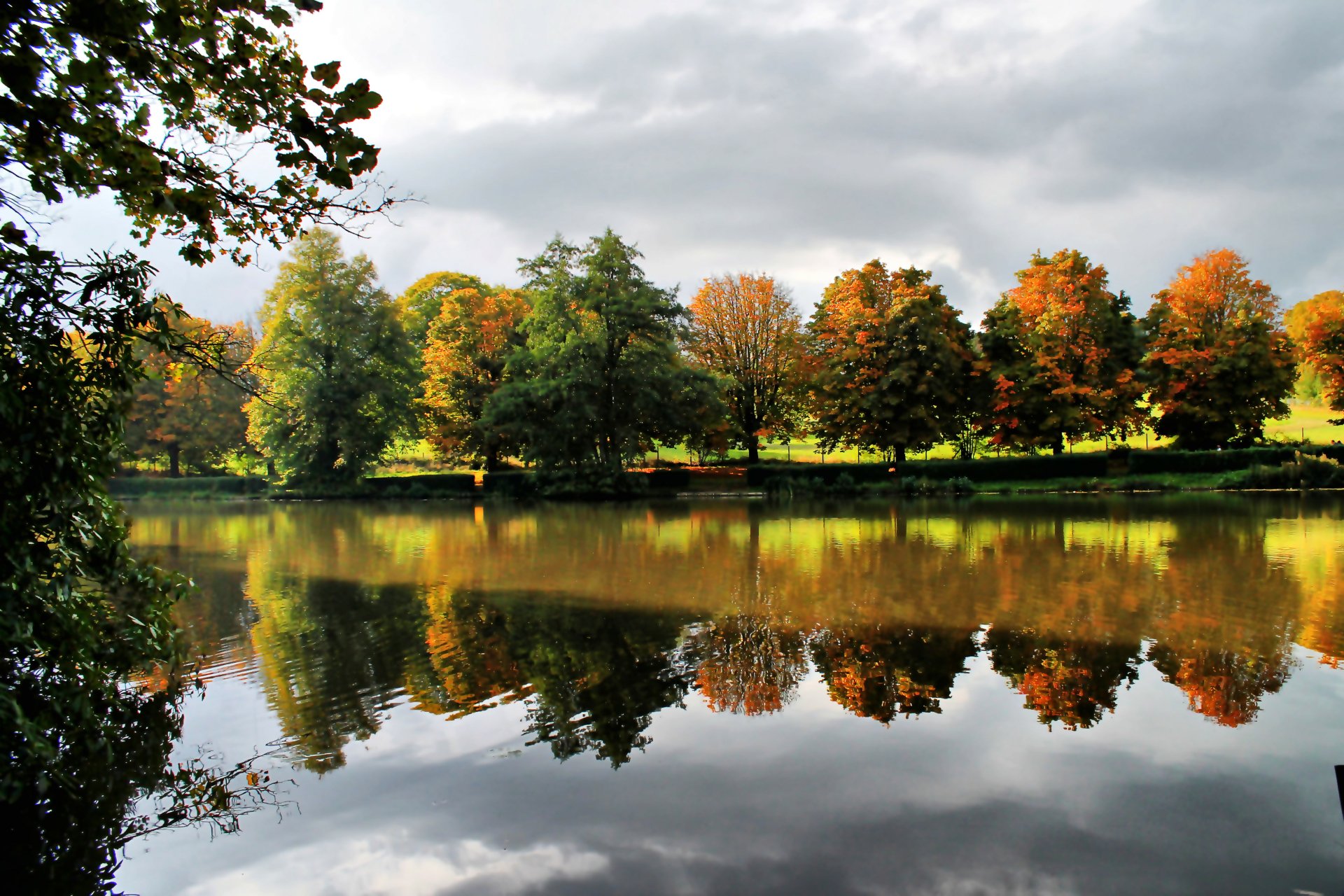 Ringwood Lake by Dingdong