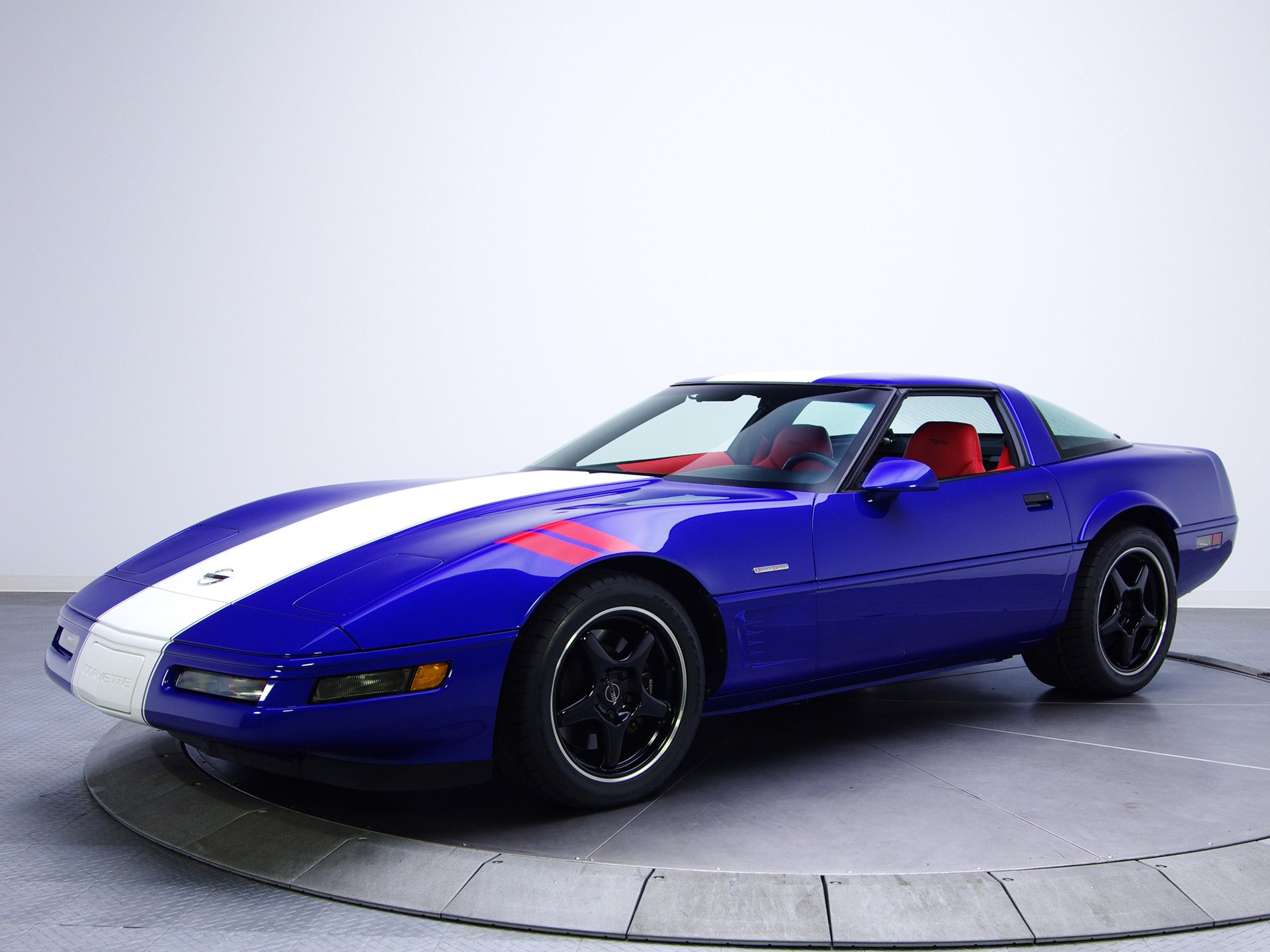 Download Chevrolet Vehicle Chevrolet Corvette Grand Sport HD Wallpaper