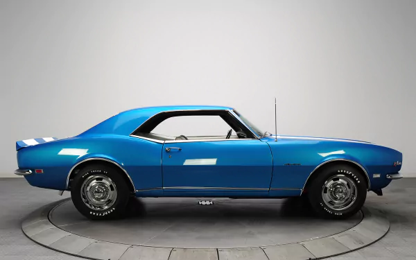 Blue Chevrolet Camaro Z28 RS side profile in a studio turntable, HD PC desktop wallpaper and background showcasing the Chevrolet vehicle.