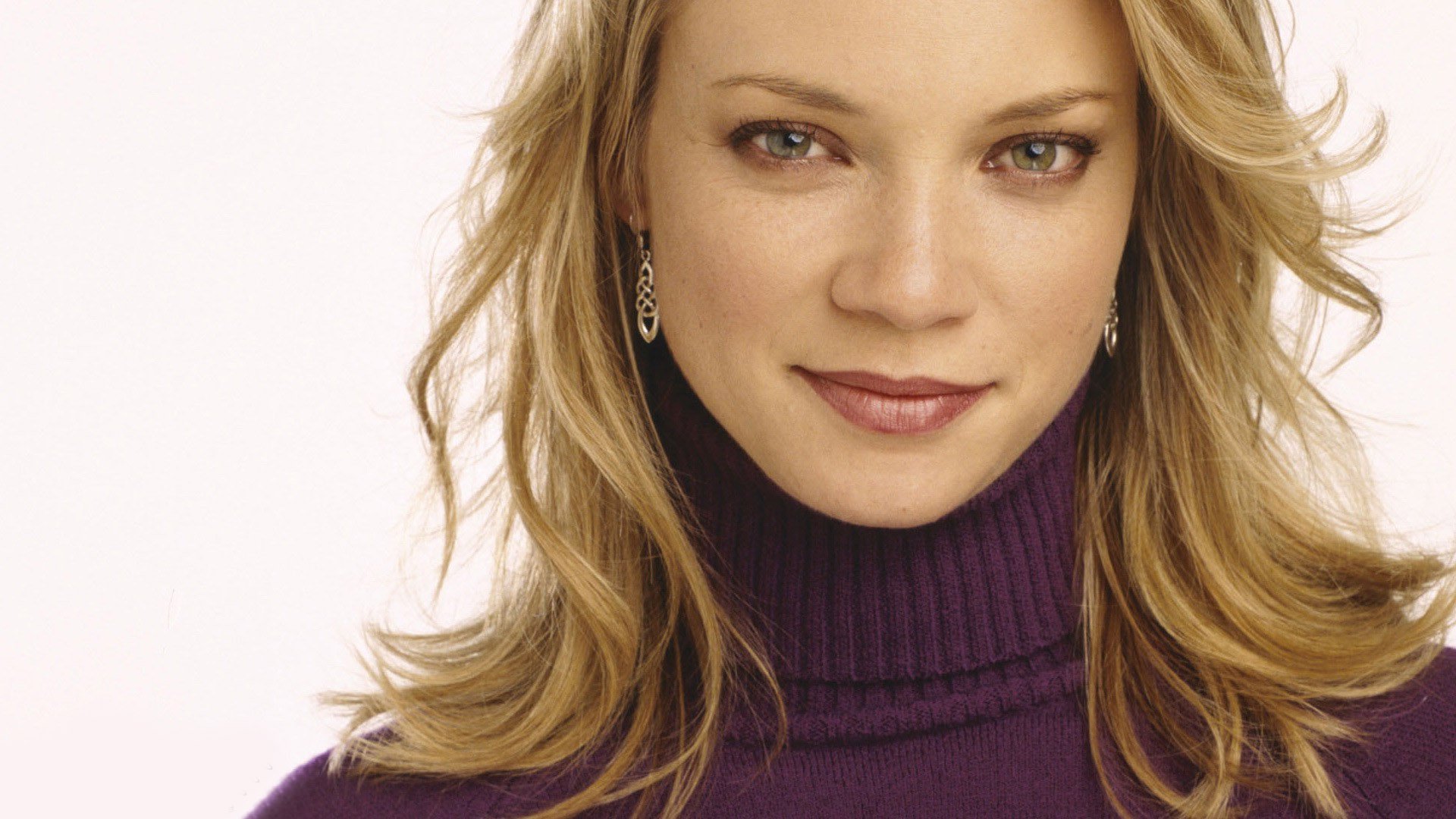 Download American Actress Celebrity Amy Smart HD Wallpaper