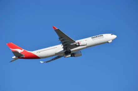  VH-QPE Airbus A330-303 Qantas Airways Over Sydney Airport