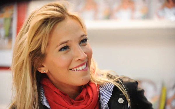 Argentinian actress Celebrity luisana lopilato HD Desktop Wallpaper | Background Image