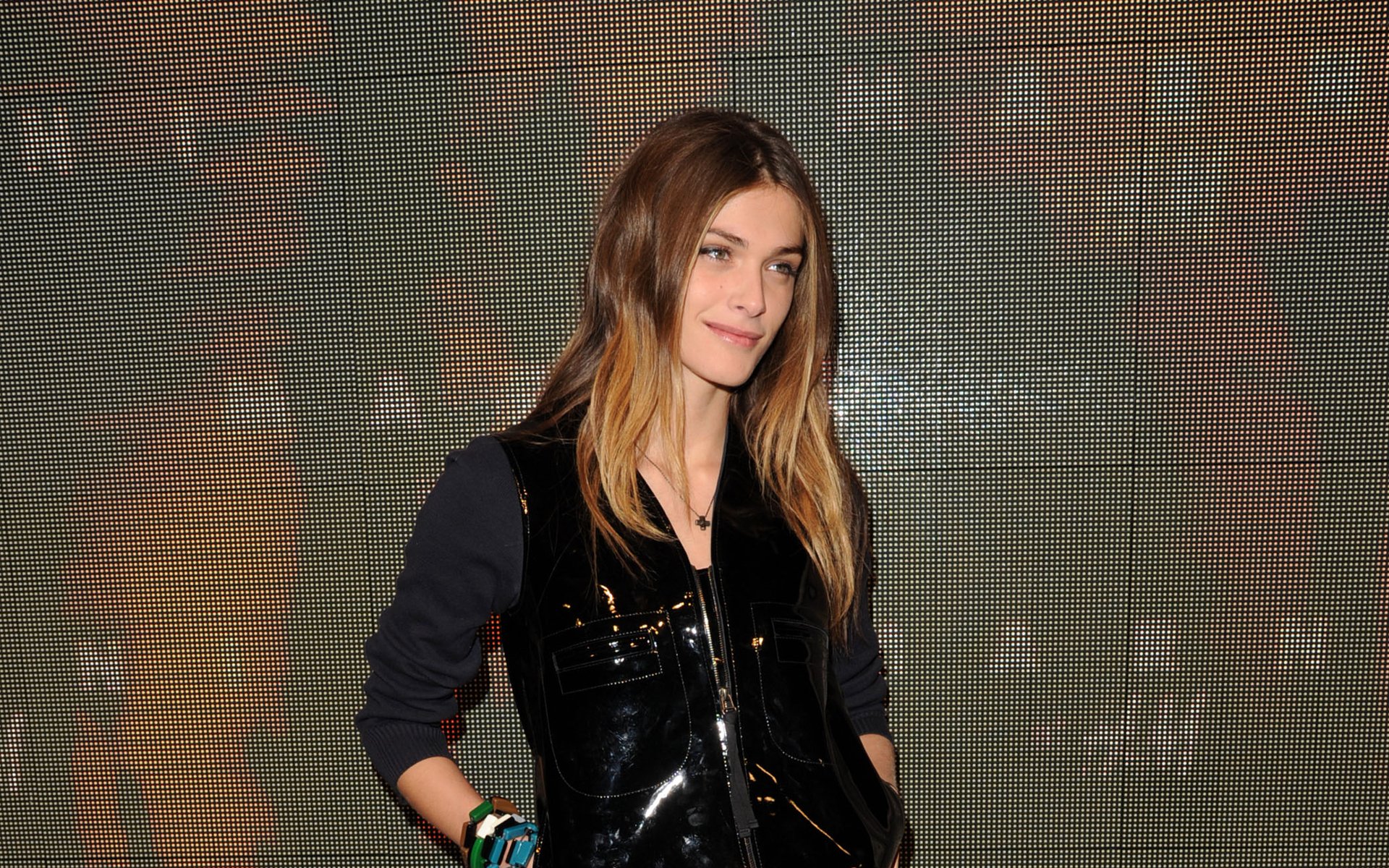 Download Italian Model Woman Elisa Sednaoui HD Wallpaper