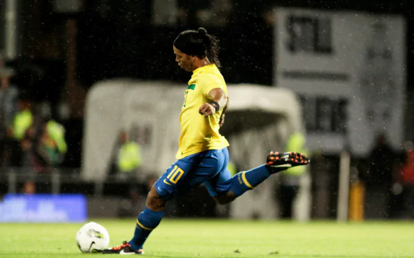 Ronaldinho Sports HD Desktop Wallpaper | Background Image