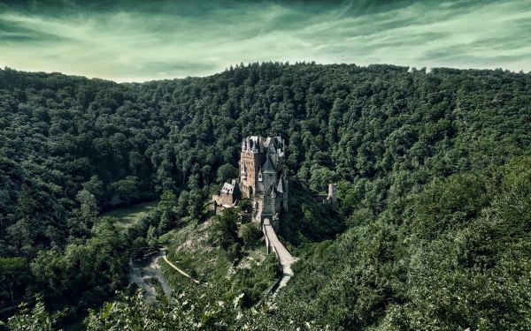 man made Eltz Castle HD Desktop Wallpaper | Background Image