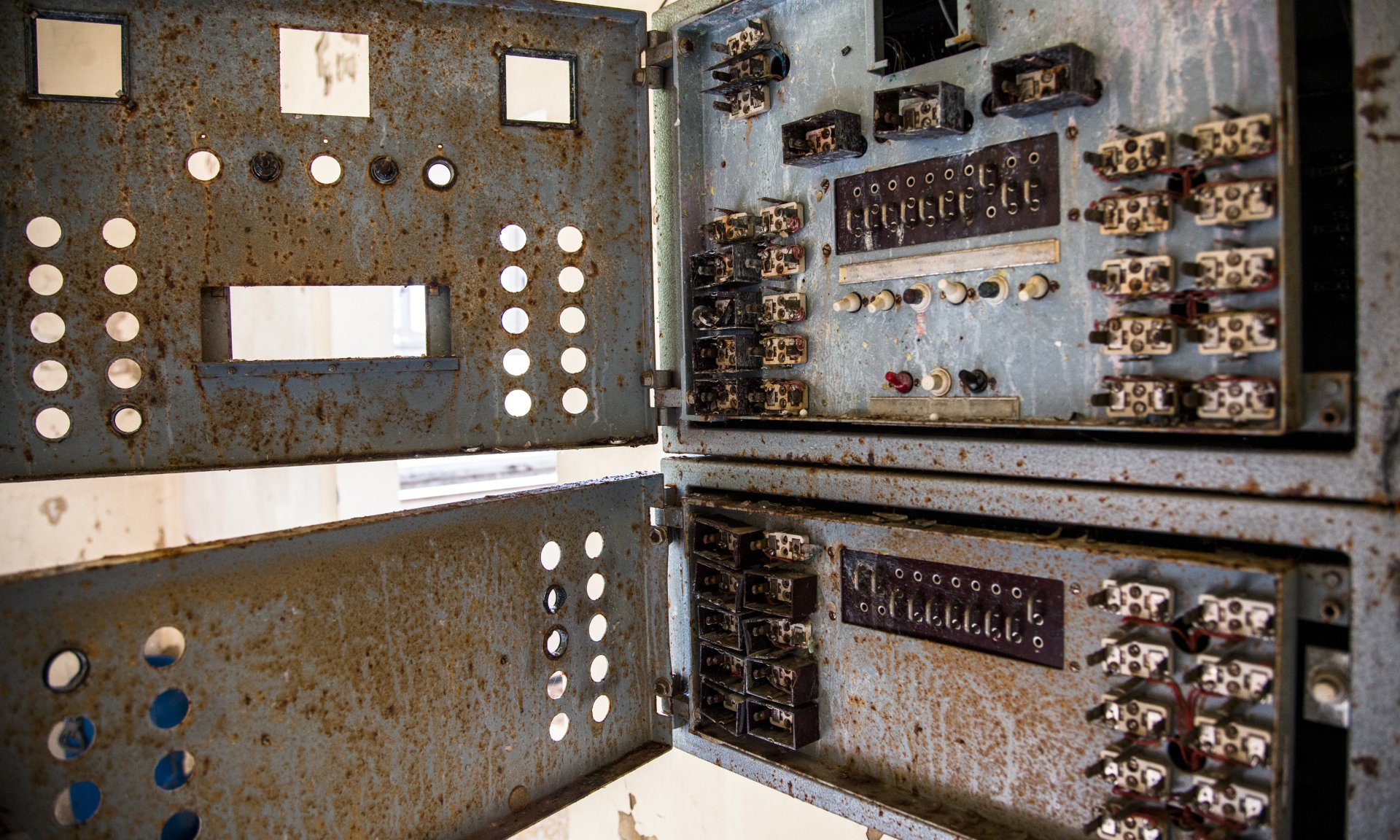 Rusy Cabinet by rudydriesen