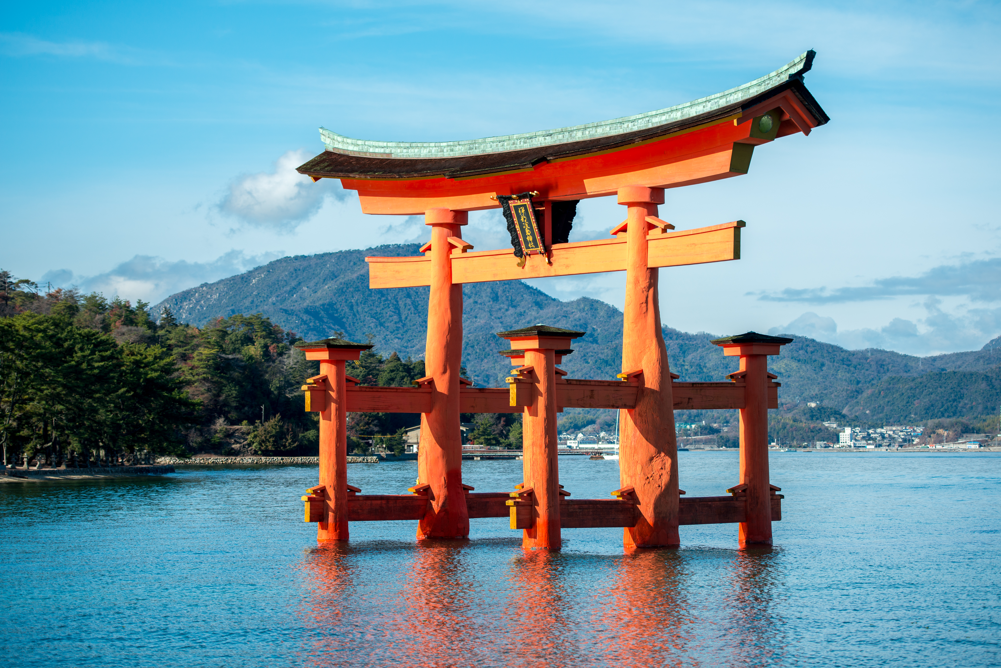Torii,Itsukushima Shrine,Hatsukaichi,Hiroshima by Jordi Meuw