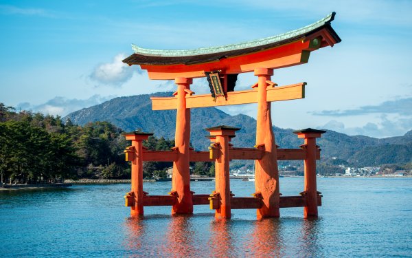 Religious Itsukushima Gate Torii Itsukushima Hatsukaichi Hiroshima Japan HD Wallpaper | Background Image