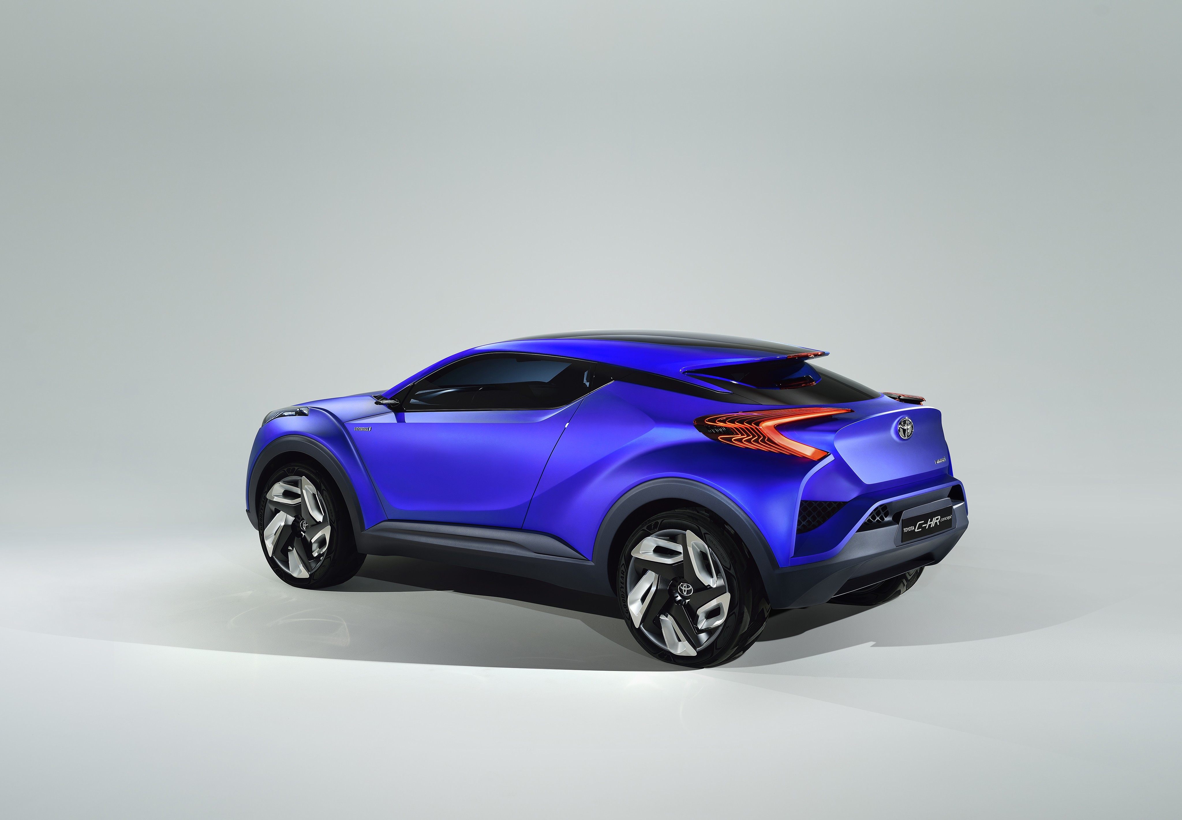 Toyota Chr Wallpaper 4K