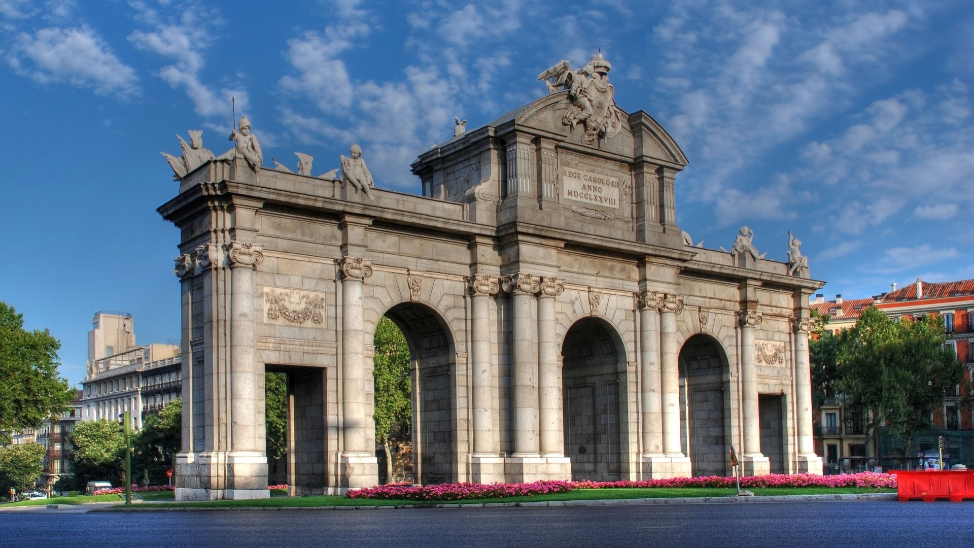 Download Man Made Puerta De Alcalá HD Wallpaper