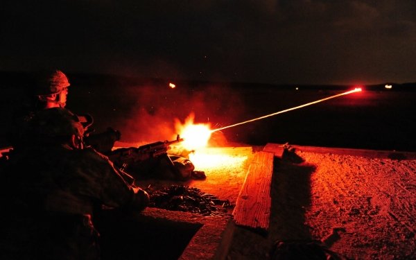 Military M-240B machine gun Army Gun Machine Gun M-240B Ammo Bullet HD Wallpaper | Background Image