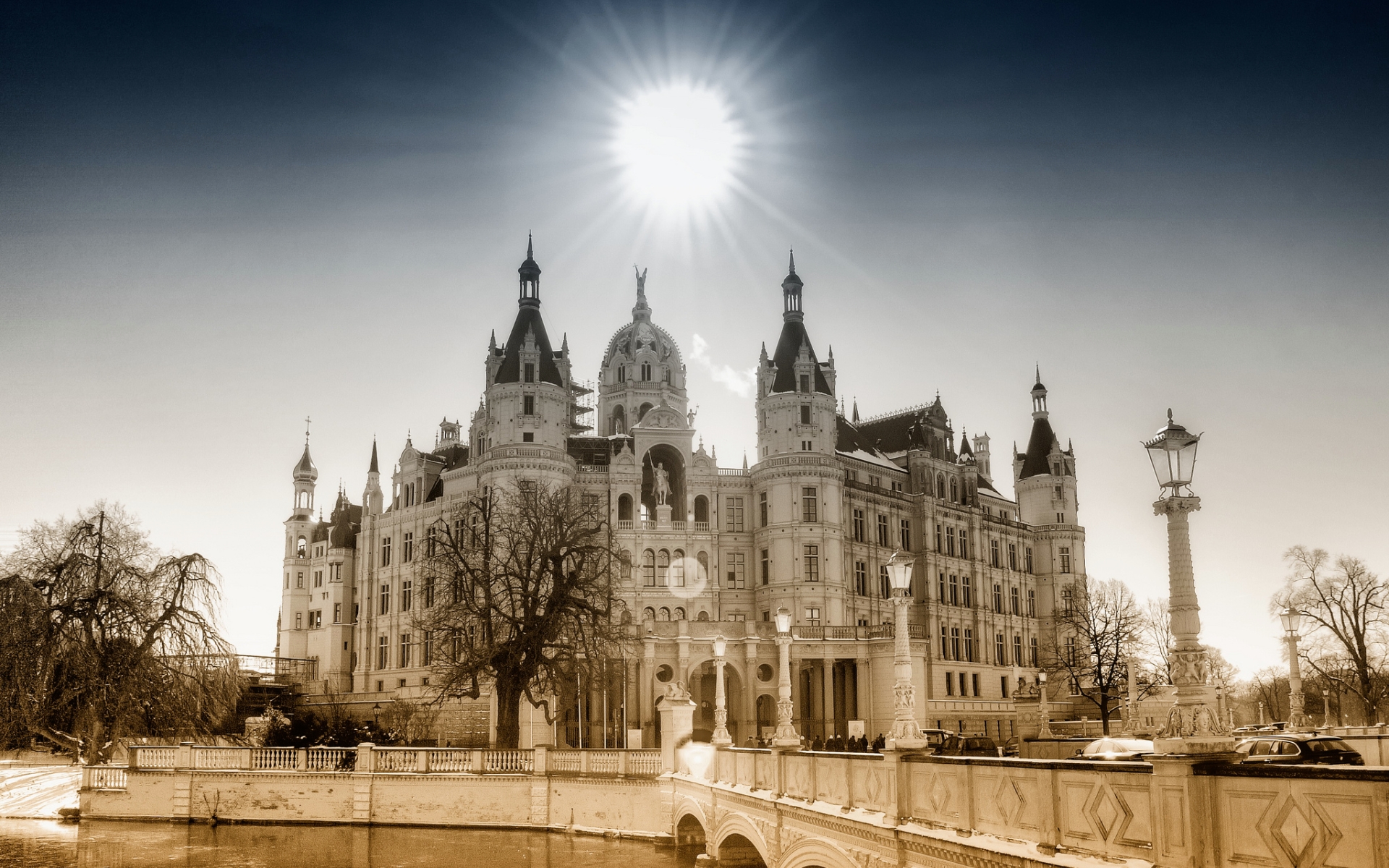 Man Made Schwerin Palace HD Wallpaper | Background Image
