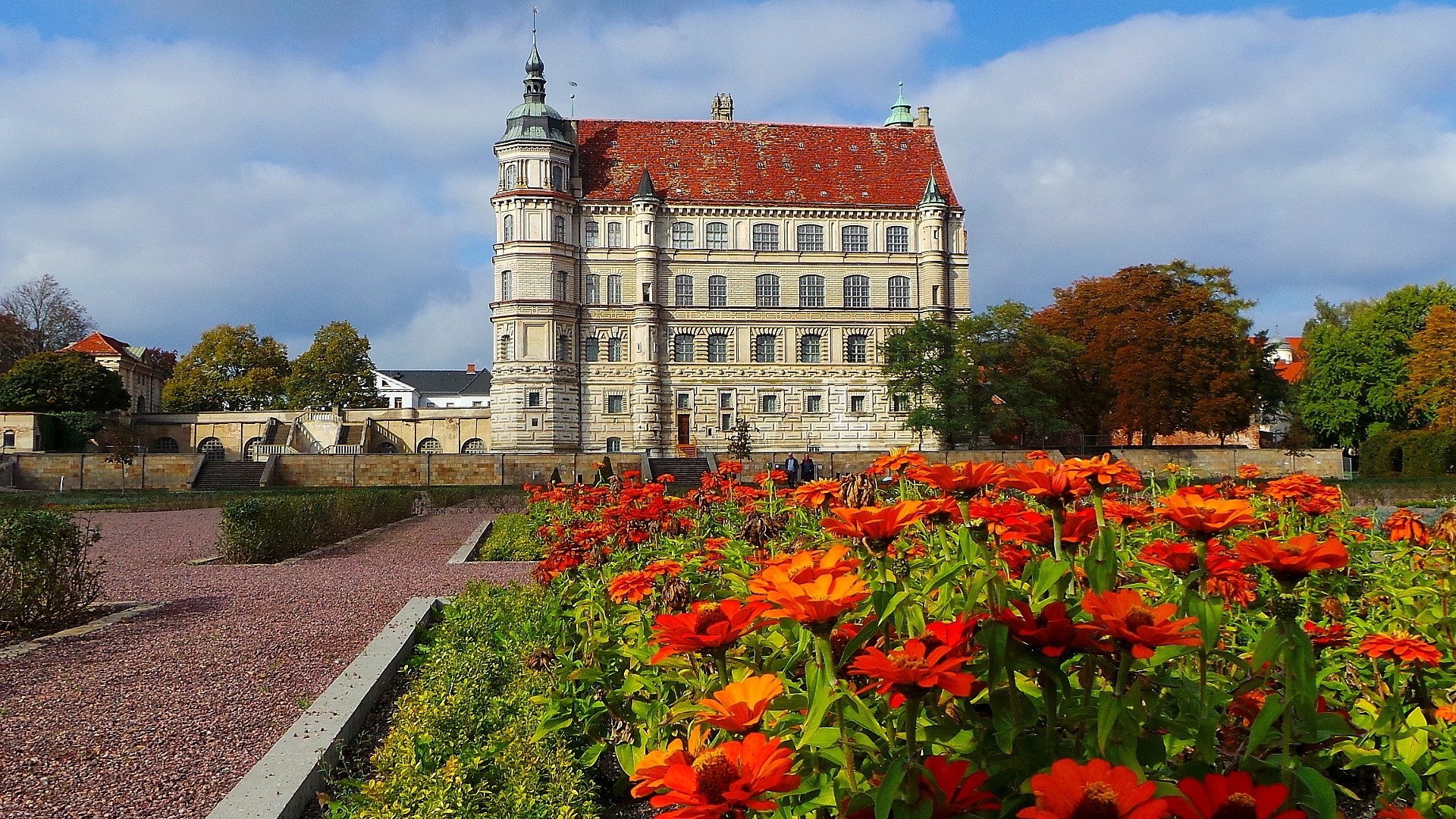 Download Man Made Güstrow Palace HD Wallpaper